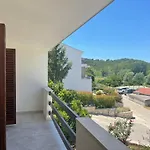 Six Bedroom Matea Vakantiehuis