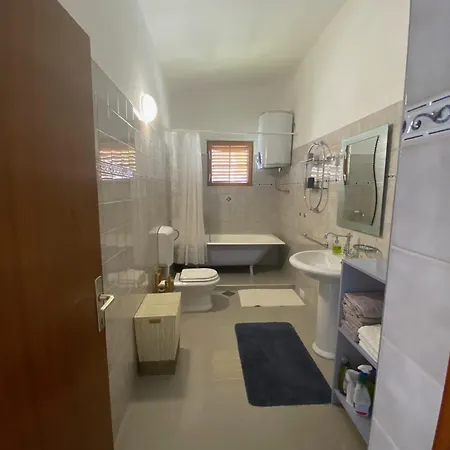 Six Bedroom Matea Tatil Evi