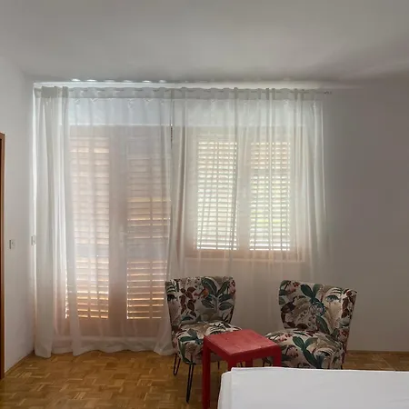 Casa vacanze Six Bedroom Matea *