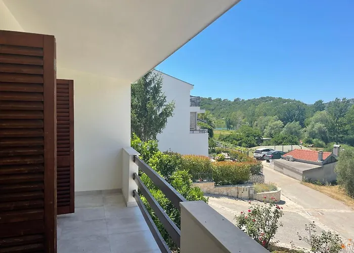 Six Bedroom Matea Ploce (Dubrovnik-Neretva)