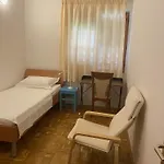 Six Bedroom Matea *