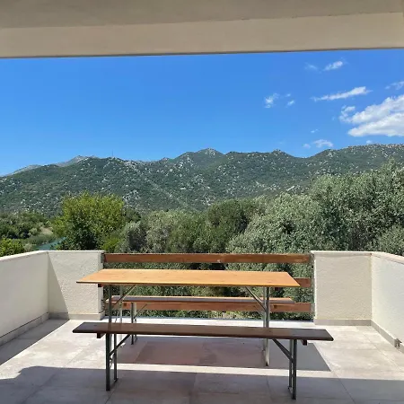 Six Bedroom Holiday Home Matea * Ploce (Dubrovnik-Neretva)