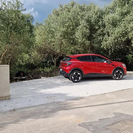 بيت للعطل Six Bedroom Matea