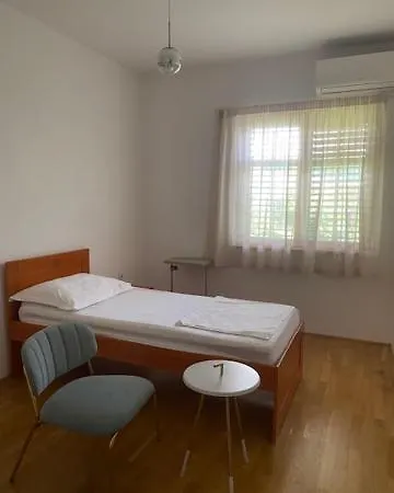 Six Bedroom Holiday Home Matea Holiday home Ploce (Dubrovnik-Neretva)