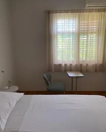 Six Bedroom Holiday Home Matea *